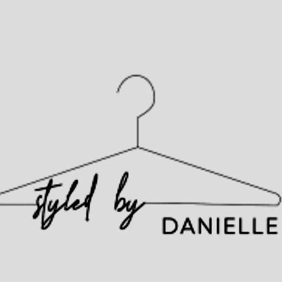 Meet your Posher, Danielle - Picture 6 of 13